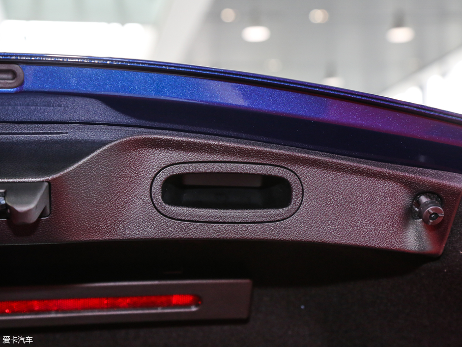 2018YC(j)Coupe C 200 I܇