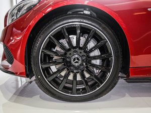 2018C 300 Iҹ؄e ݆Ȧ