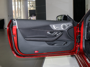 2018C 300 Iҹ؄e {λ܇T