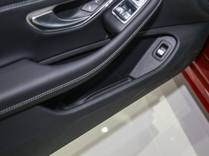 2018C 300 Iҹ؄e ǰT(ch)g