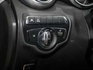 2018C 300 Iҹ؄e п؅^