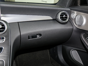 2018C 300 Iҹ؄e п؅^