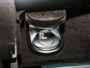 2018C 300 Iҹ؄e п؅^