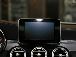 2018C 200 I܇ п_@ʾ