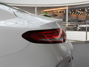 2018C 200 4MATIC I܇ ^