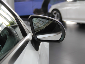 2018C 200 4MATIC I܇ ^