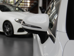 2018C 200 4MATIC I܇ ^