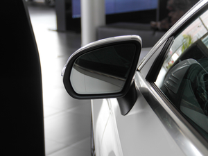 2018C 200 4MATIC I܇ ^