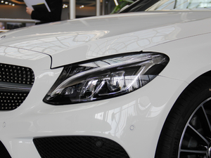 2018C 200 4MATIC I܇ ^