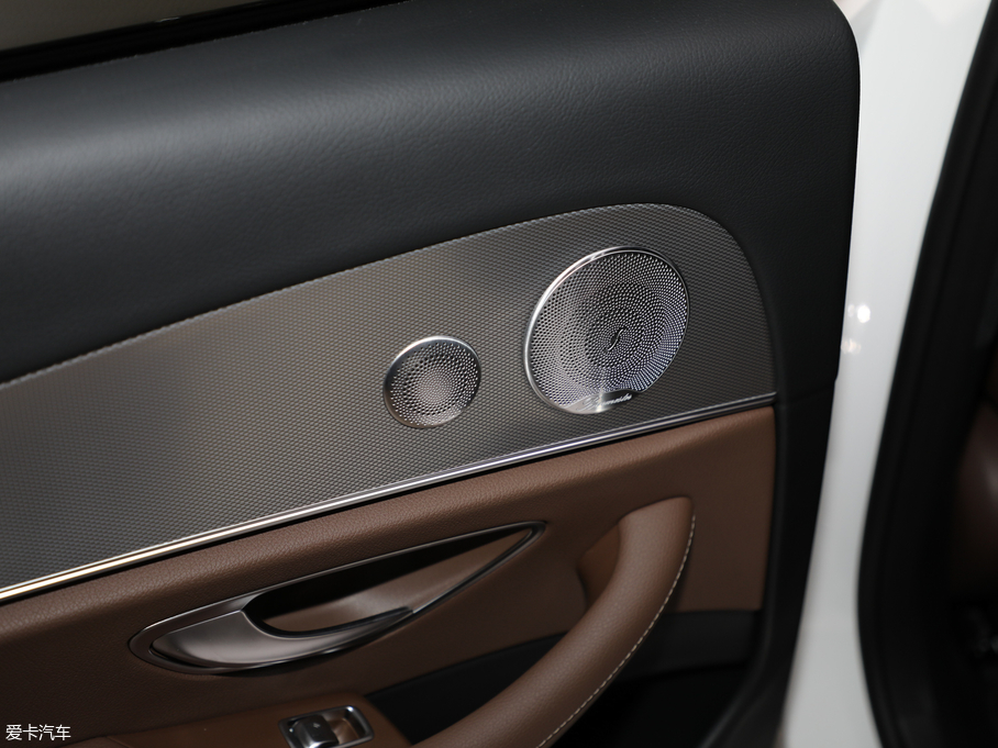 2019YE(M) E 300 \Ӱ