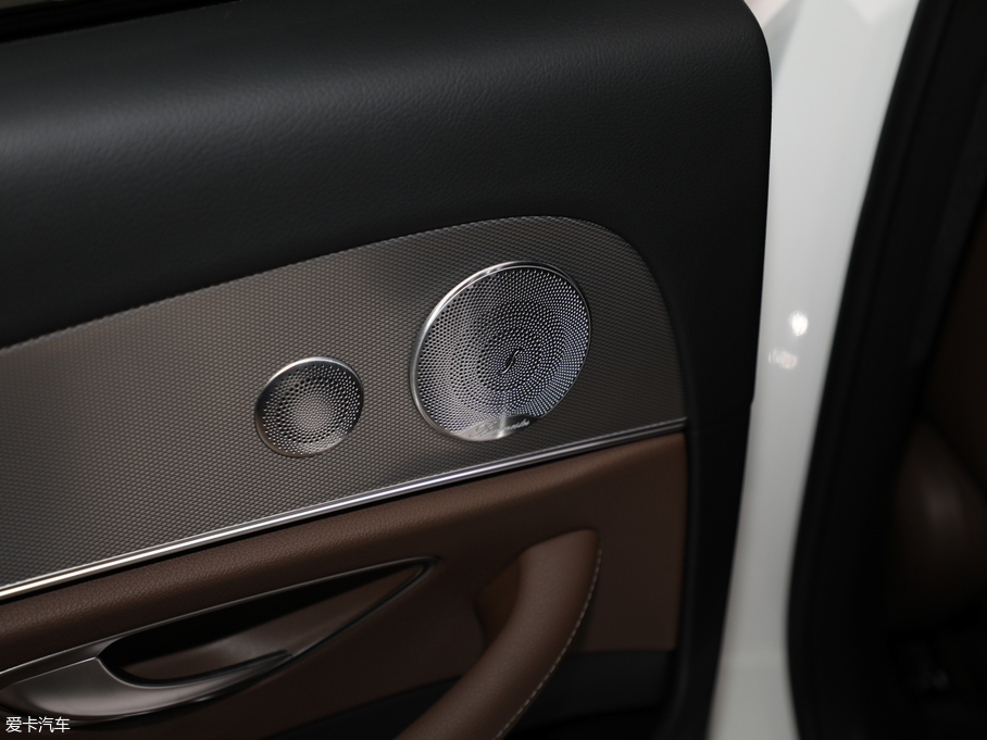 2019YE(M) E 300 \Ӱ