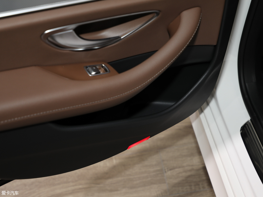 2019YE(M(jn)) E 300 \(yn)Ӱ