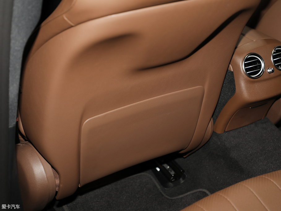 2019YE(M) E 300 \Ӱ