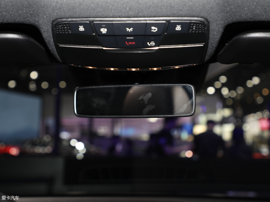 2019YE(M) E 300 \Ӱ