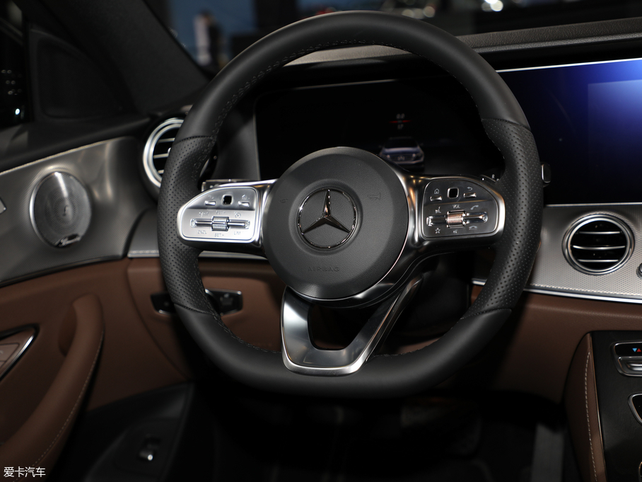 2019YE(M) E 300 \Ӱ