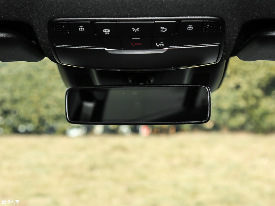 2019YE(M) E 300 \Ӱ