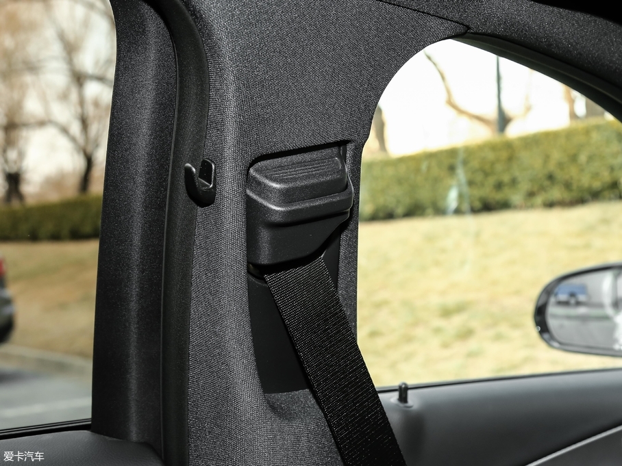 2019YE(M) E 300 \Ӱ