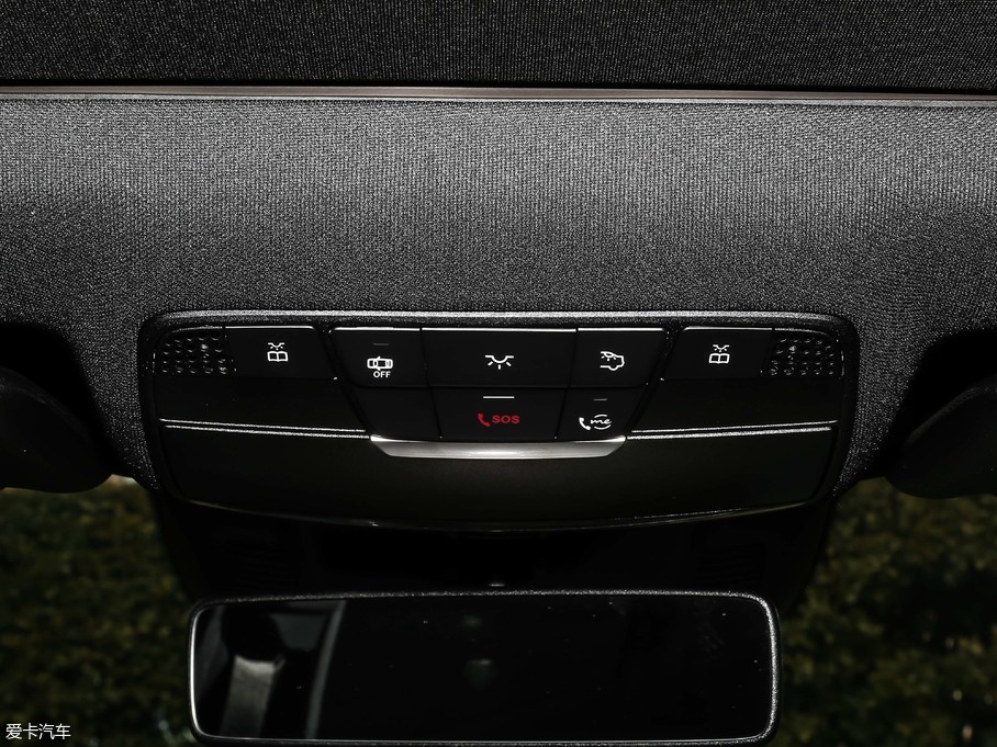 2019��YE��(�M��) E 300 �\�Ӱ�