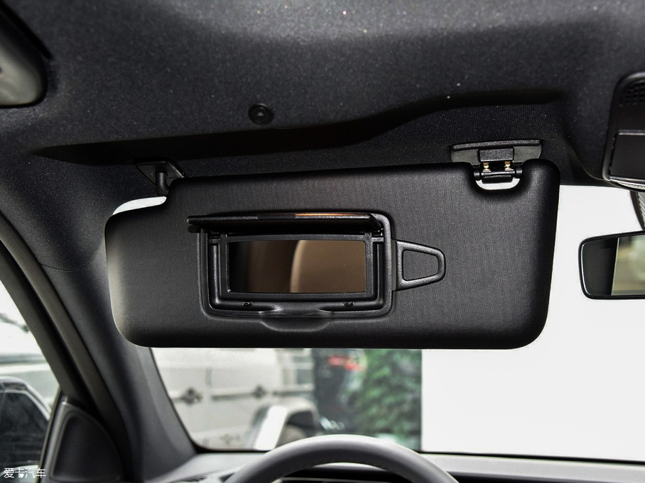 2019YE(M) E 300 \Ӱ