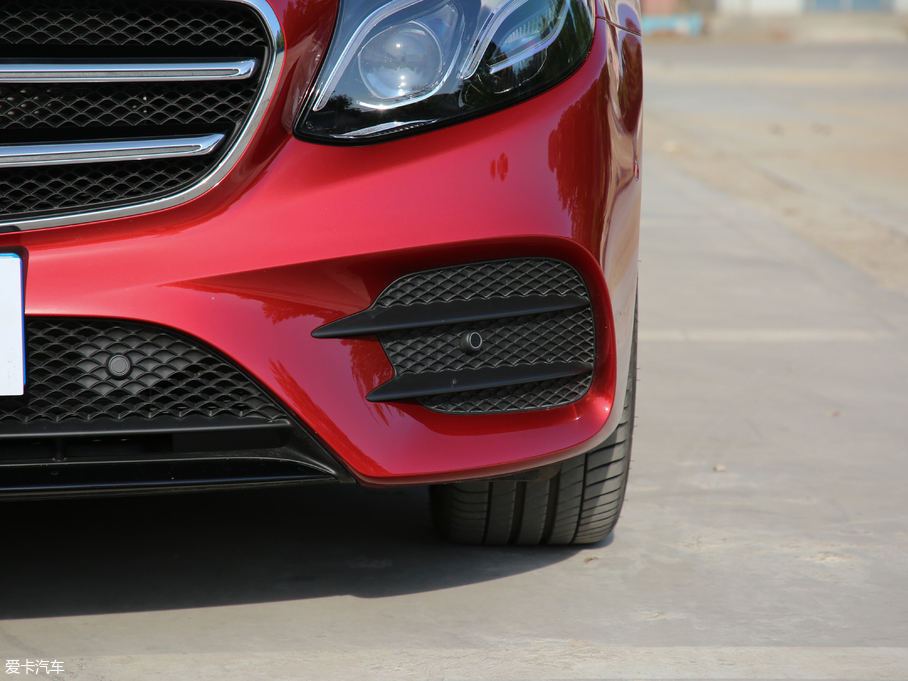 2020YE(M) E 300 \Ӱ