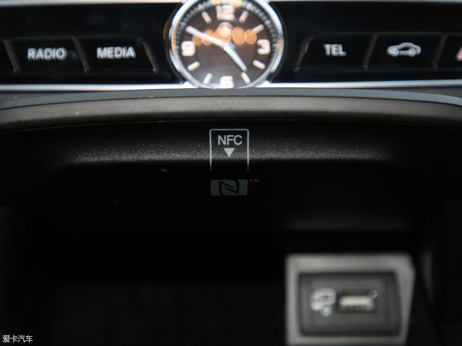 2020YE(M(jn)) E 300 \Ӱ