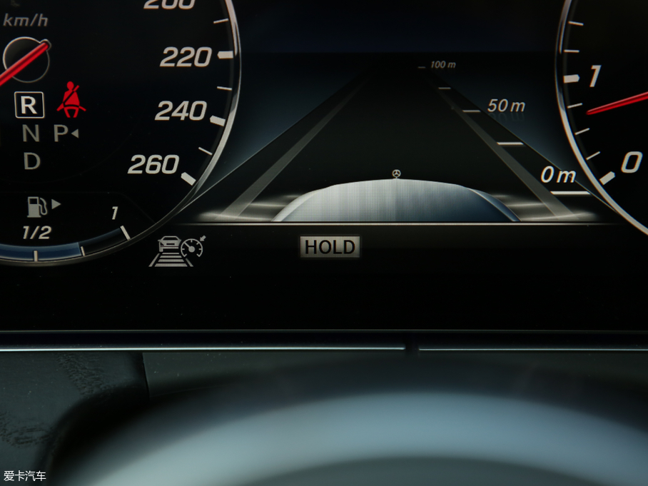 2020YE(M) E 300 \Ӱ