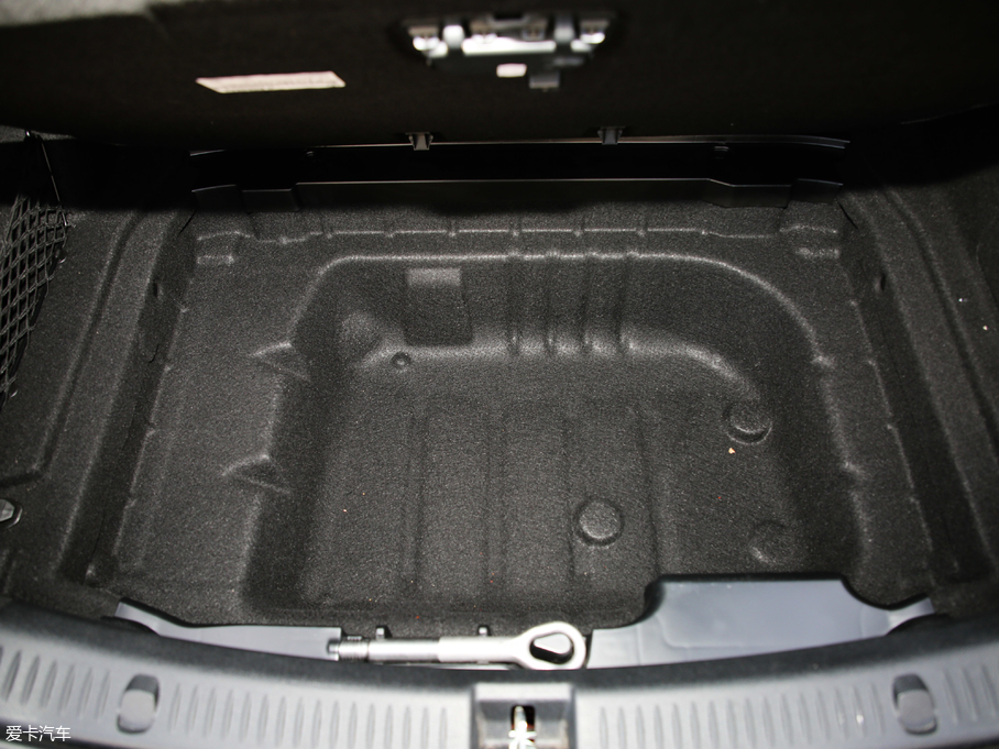 2020YE(M) E 300 \Ӱ