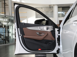 2019E 200 \(yn)(dng) 4MATIC {λ܇T