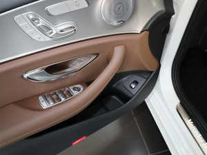 2019E 200 \Ӱ 4MATIC g