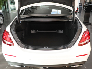 2019E 200 \Ӱ 4MATIC g