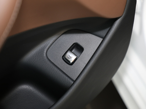 2019E 200 \Ӱ 4MATIC п؅^