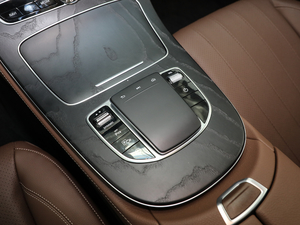 2019E 200 \Ӱ 4MATIC п؅^