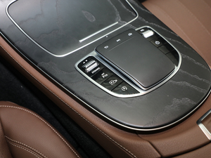 2019E 200 \Ӱ 4MATIC п؅^