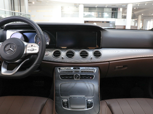 2019E 200 \Ӱ 4MATIC п_