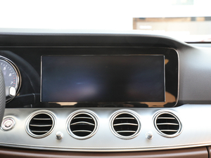 2019E 200 \Ӱ 4MATIC п_@ʾ