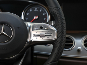 2019E 200 \Ӱ 4MATIC п؅^