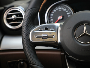 2019E 200 \Ӱ 4MATIC п؅^