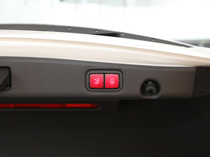 2019E 200 \Ӱ 4MATIC п؅^