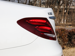 2019E 300 \(yn)(dng) (x)(ji)^