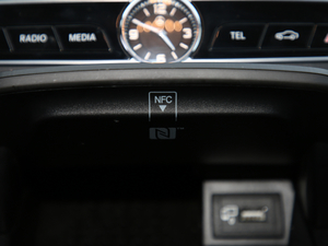 2020E 300 \(yn)(dng) g