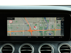 2020E 300 \Ӱ п؅^(q)