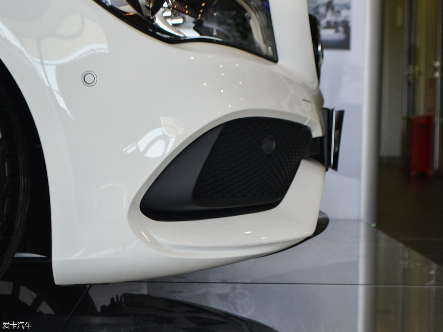 2018YCLA CLA 220 4MATIC