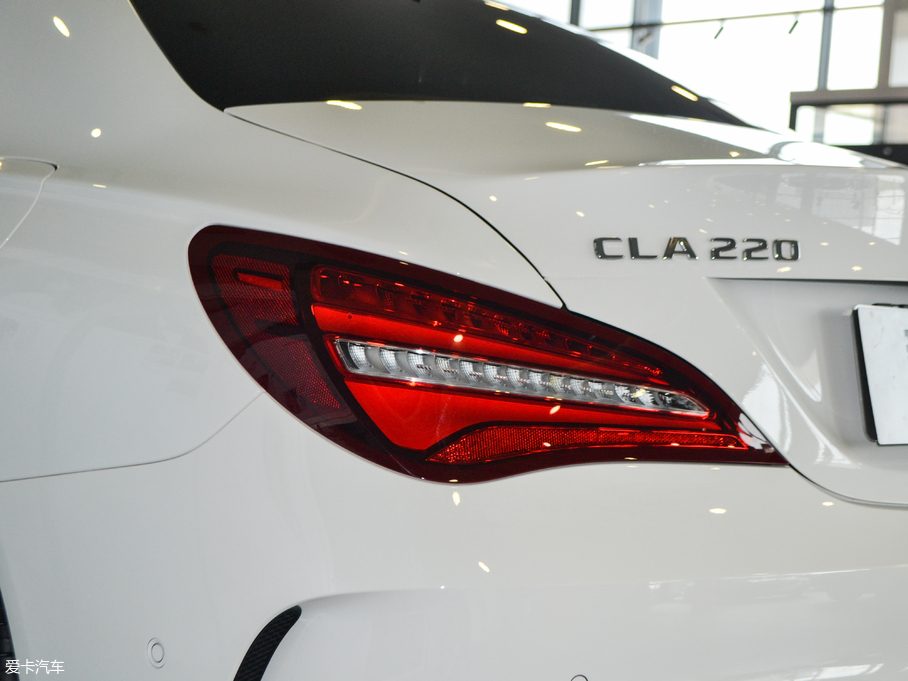 2018YCLA CLA 220 4MATIC