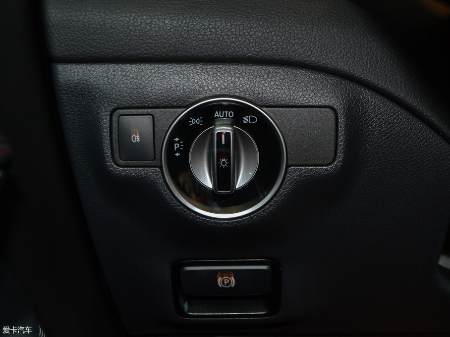 2018YCLA CLA 220 4MATIC