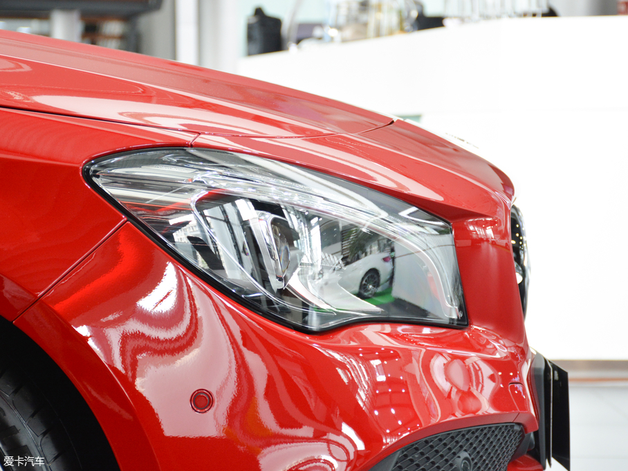 2018YCLA CLA 220 4MATIC