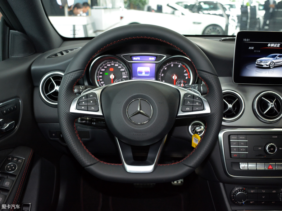 2018YCLA CLA 220 4MATIC