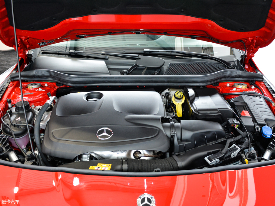 2018YCLA CLA 220 4MATIC