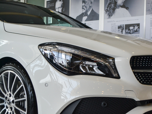 2018CLA 220 4MATIC ^