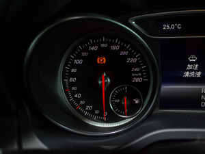 2018��CLA 220 4MATIC �п؅^(q��)