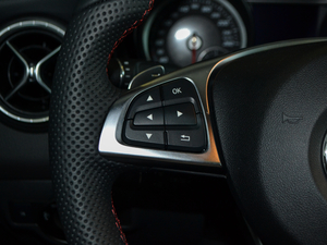 2018��CLA 220 4MATIC �п؅^(q��)